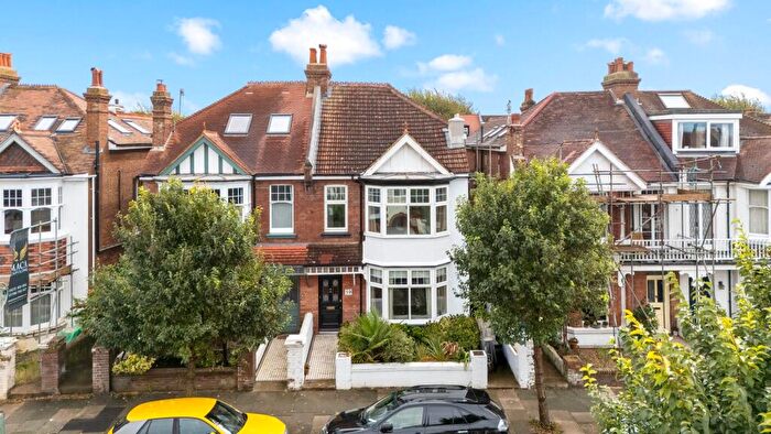5 Bedroom Semi-Detached House For Sale In Langdale Road, Hove, BN3