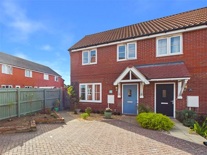 3 Bedroom Semi Detached House For Sale In Mariners Way, Trimley St. Mary, Felixstowe, Suffolk, IP11
