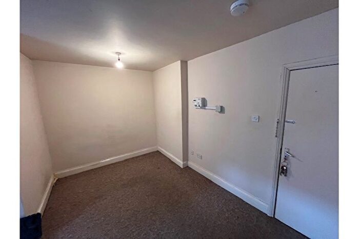 Studio To Rent In Gillott Road, Edgbaston, Birmingham, B16