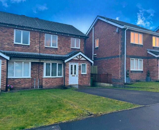 3 Bedroom Property To Rent In Heol Rhosyn, Llantwit Fardre, Pontypridd CF38