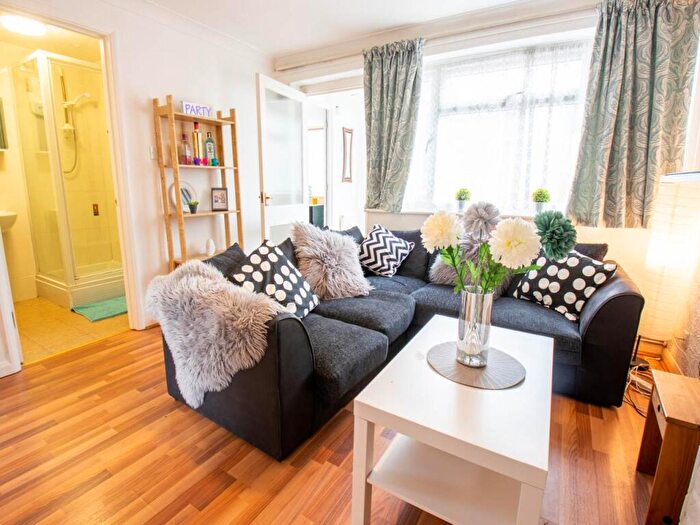 5 Bedroom House To Rent In Ringwood Close, Canterbury, Kent, CT2