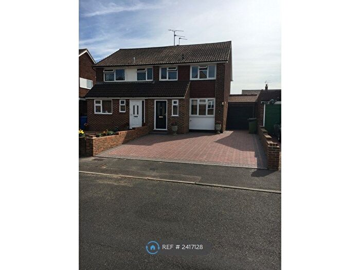 3 Bedroom Semi-Detached House To Rent In Lower Road, Sittingbourne, ME9