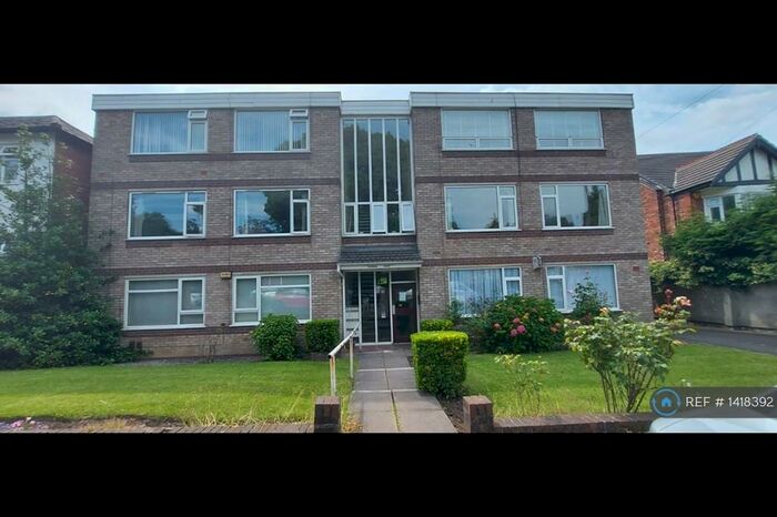 2 Bedroom Flat To Rent In Vernon Court, Salford, M7
