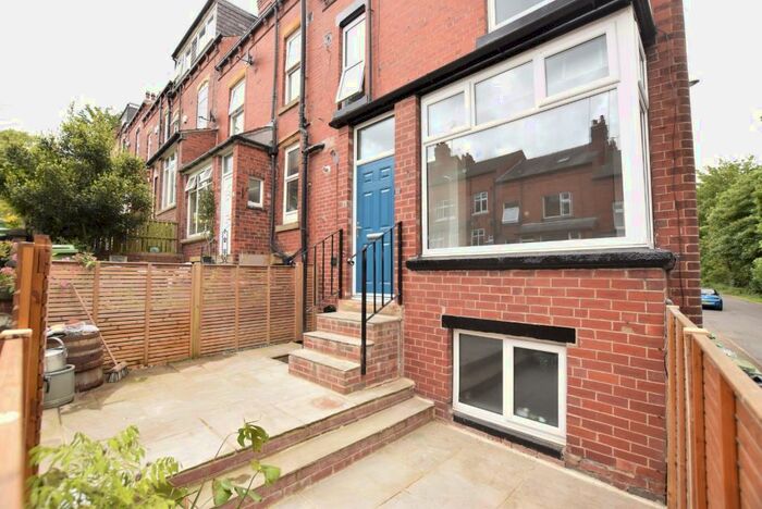 2 Bedroom Terraced House To Rent In Pasture Parade, Chapel Allerton, Leeds, LS7