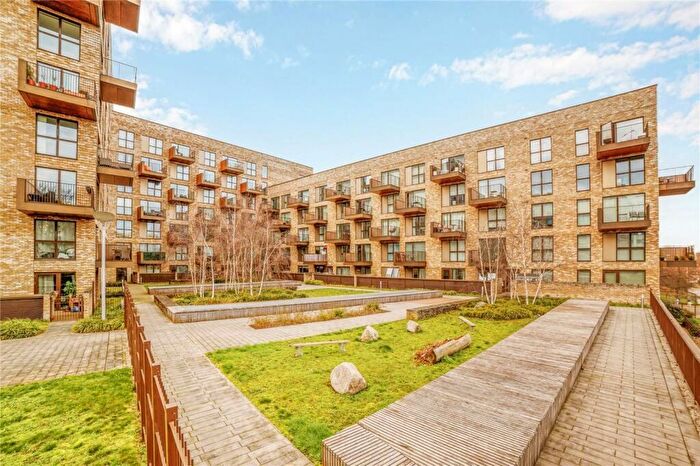 1 Bedroom Flat To Rent In Bodiam House, Lakeside Dr, NW10