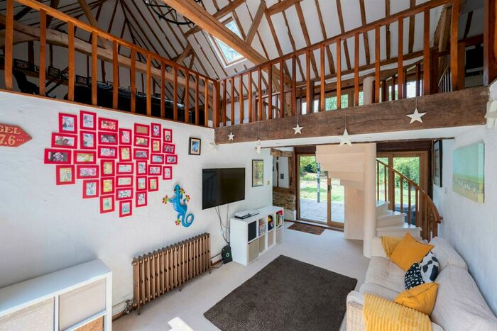 5 Bedroom Detached House For Sale In Fulfords Hill, Itchingfield, RH13