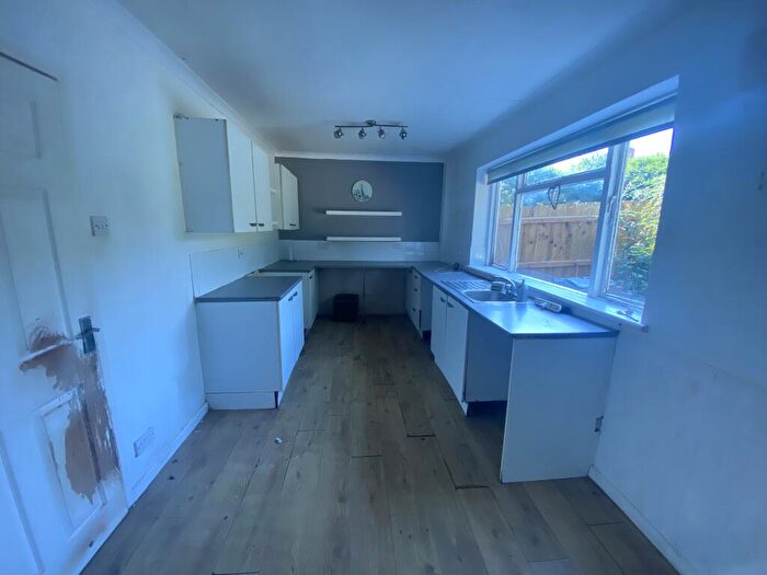 3 Bedroom End Of Terrace House For Sale In Broxtowe Lane, Nottingham, NG8