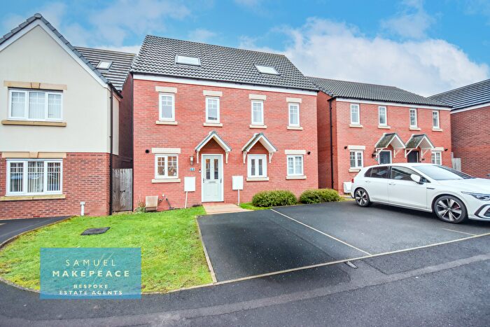 3 Bedroom Semi Detached House For Sale In Joseph Austin Close, Hartshill, Stoke-On-Trent, ST4