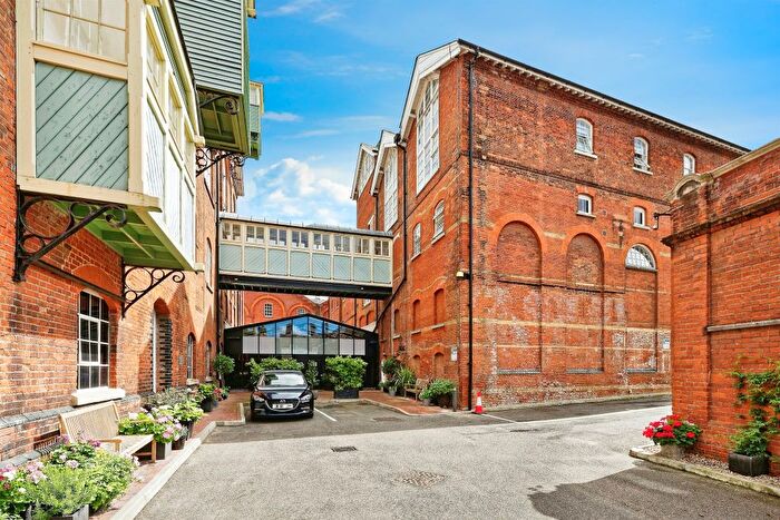 1 Bedroom Flat For Sale In Court Street, Faversham, ME13