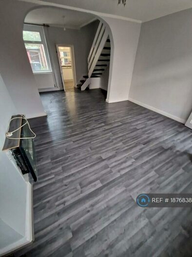 2 Bedroom Terraced House To Rent In Esther Street, Oldham, OL4