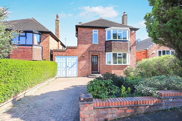 4 Bedroom Detached House For Sale In Hartill Road, Penn, Wolverhampton, WV4
