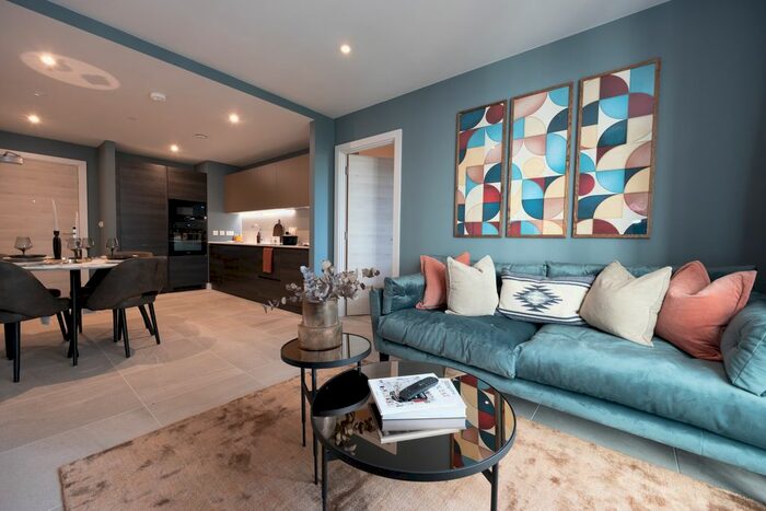 2 Bedroom Flat To Rent In New York Square, Leeds, LS2