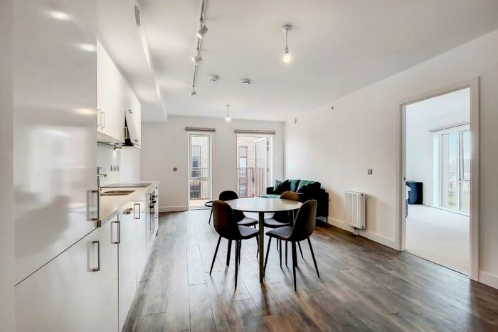 1 Bedroom Apartment To Rent In Millet Place, London, E16