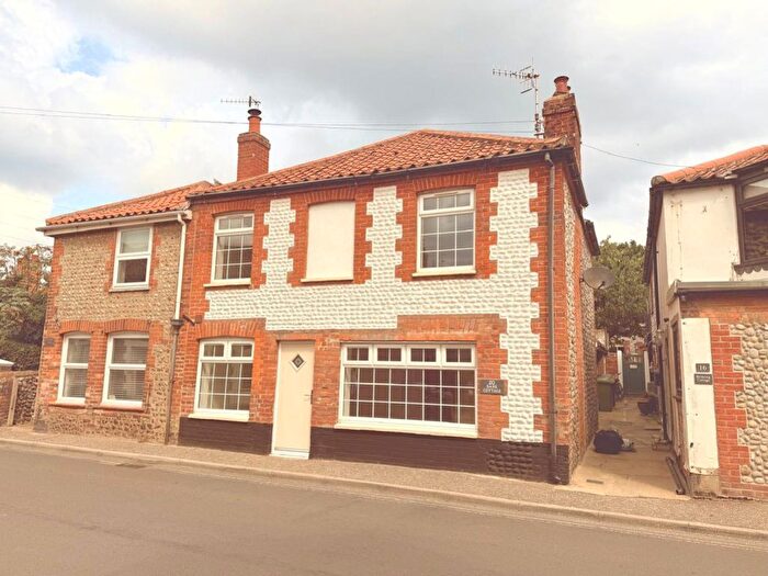 4 Bedroom Cottage To Rent In High Street East Runton, Cromer Road, NR27