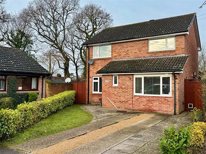 4 Bedroom Detached House For Sale In Woodlands Close, Bransgore, Dorset, BH23