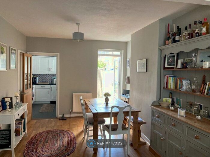 3 Bedroom Terraced House To Rent In George Street, Salisbury, SP2