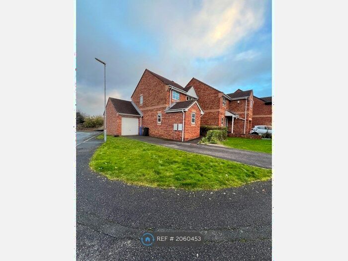 3 Bedroom Semi-Detached House To Rent In Regent Court, Barnsley, S74