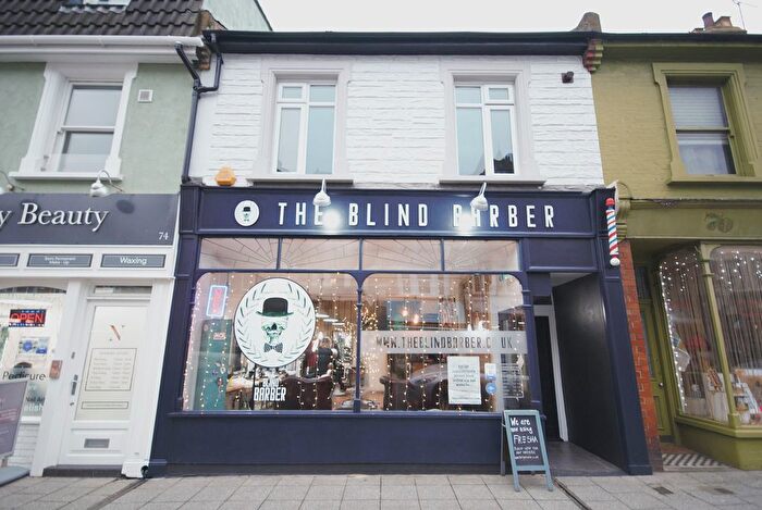 1 Bedroom Flat To Rent In Broadway, Leigh-On-Sea, SS9