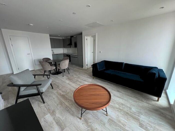 2 Bedroom Apartment To Rent In Charles Street, Cardiff, CF10