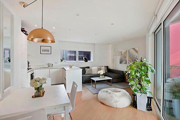 1 Bedroom Flat To Rent In Rossetti Apartments, Saffron Central Square, Croydon, CR0