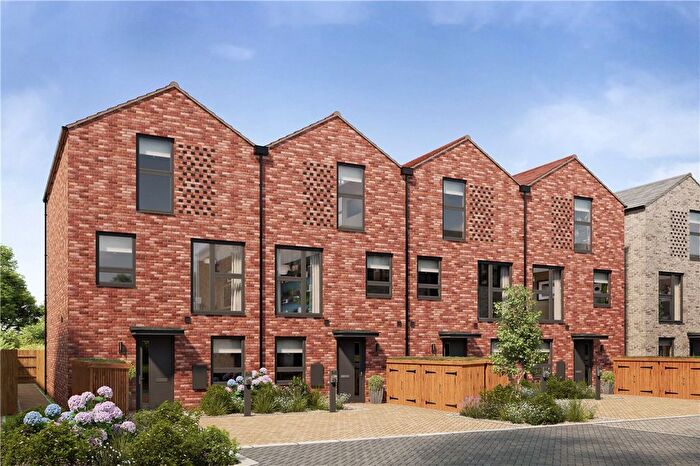 3 Bedroom Terraced House For Sale In Histon Road, Cambridge, Cambridgeshire, CB4