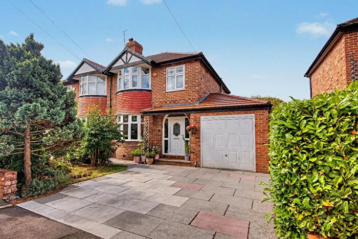 3 Bedroom Semi-Detached House For Sale In Sale, Greater Manchester, M33