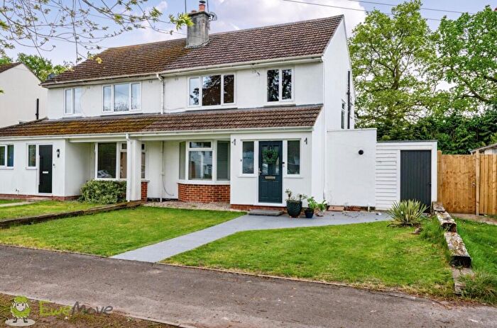 3 Bedroom Semi Detached House For Sale In Priors Road, Tadley, Hampshire, RG26