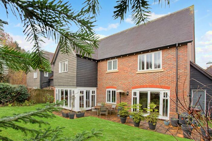 4 Bedroom Detached House For Sale In Long Mill Lane, Platt, TN15