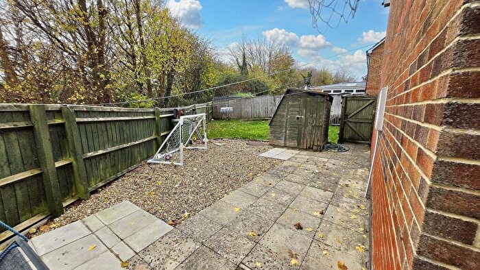 3 Bedroom End Of Terrace House For Sale In Newhurst Park, Hilperton, BA14