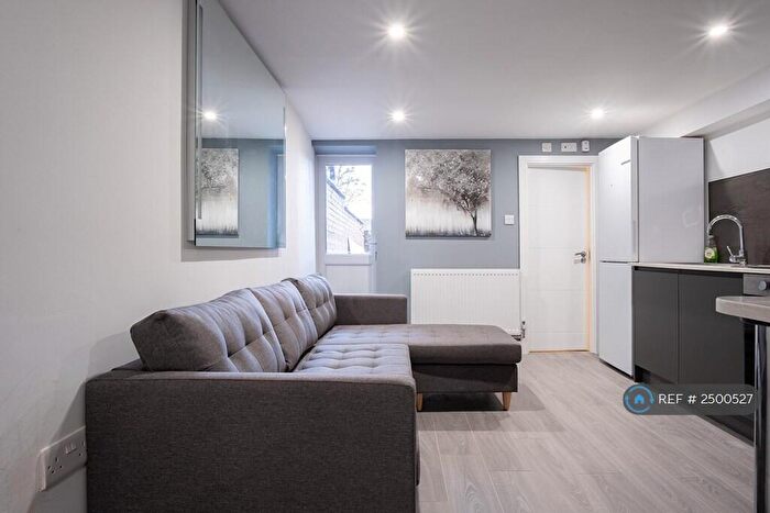 Studio To Rent In Gradwell Street, Stockport, SK3