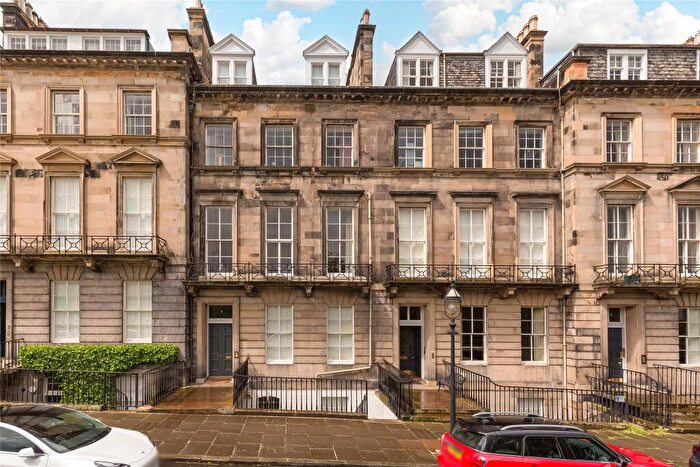 2 Bedroom Apartment For Sale In Eton Terrace, Edinburgh, EH4