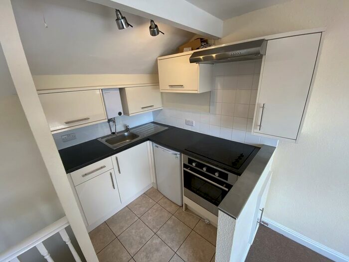 1 Bedroom Flat To Rent In Kirkgate, Silsden, BD20