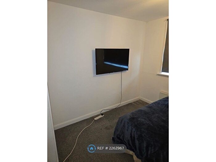 3 Bedroom Semi-Detached House To Rent In Viking Road, Gravesend, DA11