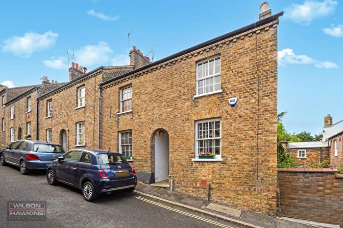 2 Bedroom End Of Terrace House For Sale In Waldron Road, Harorw On The Hill, HA2
