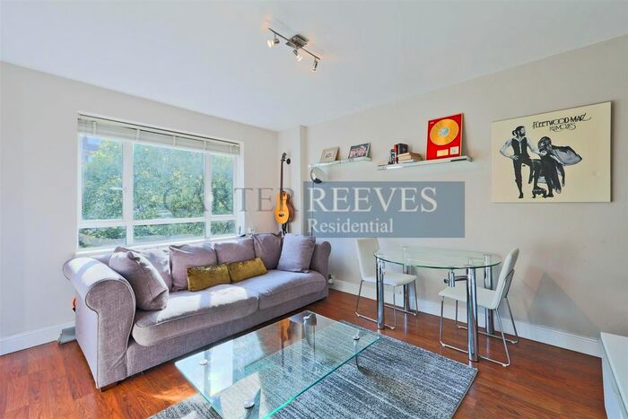 1 Bedroom Block Of Flats To Rent In Boswell Street, London, WC1N