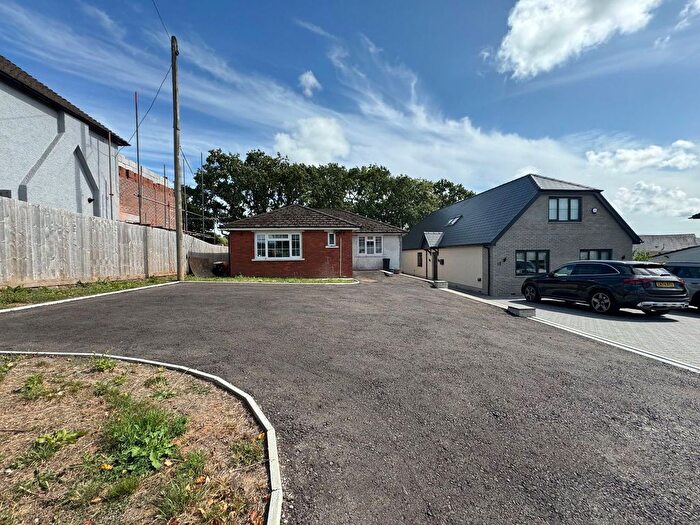 3 Bedroom Bungalow For Sale In Gelligaer Road, Trelewis, Treharris, CF46