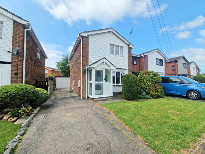 3 Bedroom Detached House For Sale In Bleasdale Avenue, Staining, FY3