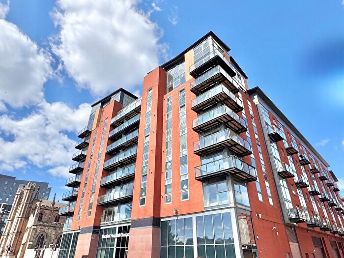 2 Bedroom Flat To Rent In Dunlop Street, City Centre, Glasgow, G1