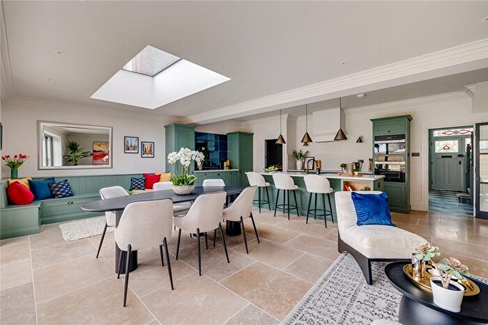 5 Bedroom Detached House For Sale In Byfeld Gardens, London, SW13