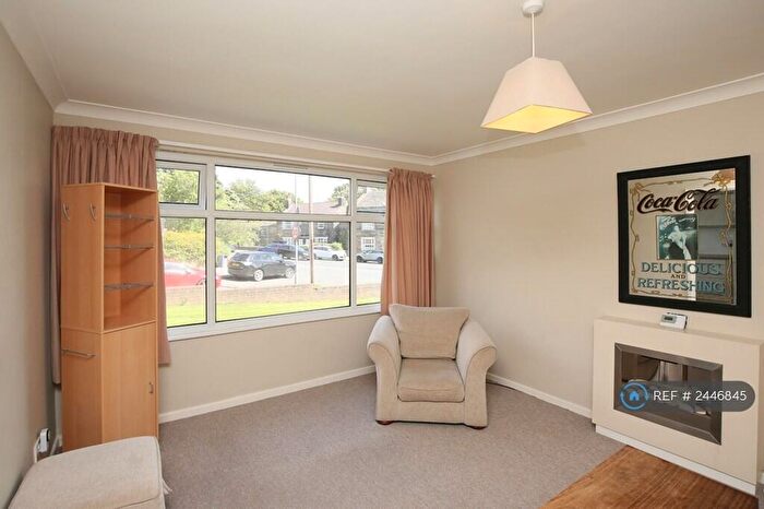 2 Bedroom Flat To Rent In Falkland Court, Leeds, LS17