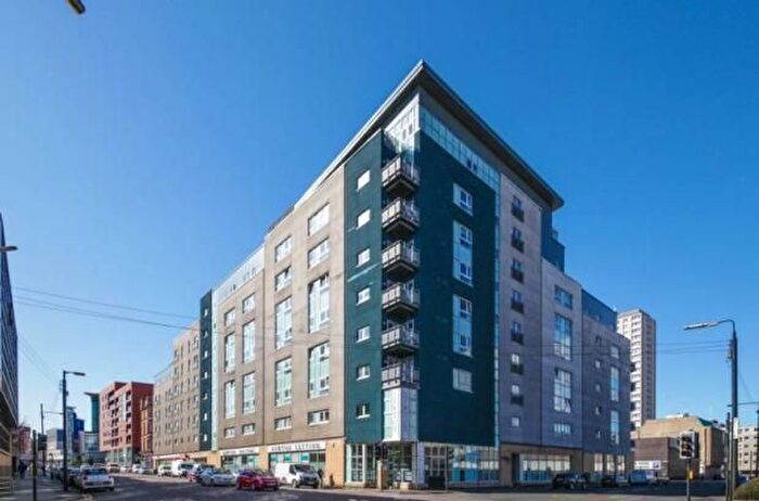 2 Bedroom Flat To Rent In Dunblane Street, Cowcaddens, Glasgow, G4