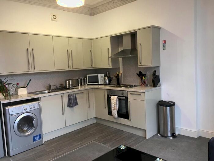 3 Bedroom Flat To Rent In Stirling Street, City Centre, Dundee, DD3