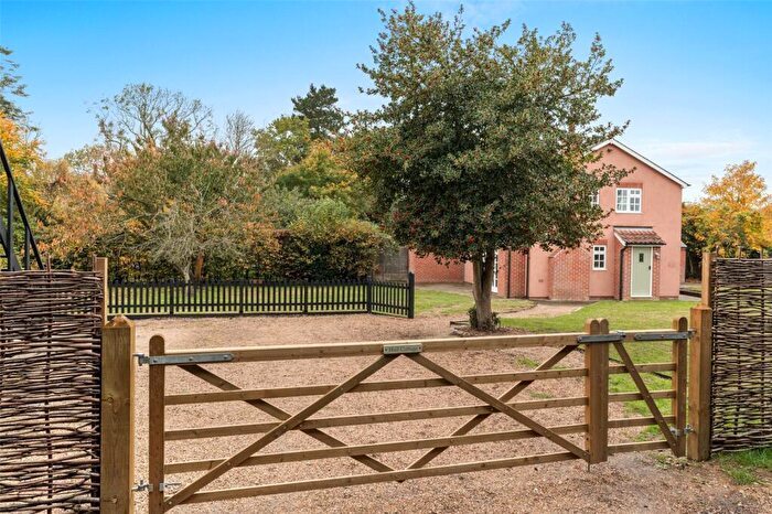 4 Bedroom Semi Detached House For Sale In Ford Lane, Alresford, Colchester, Essex, CO7