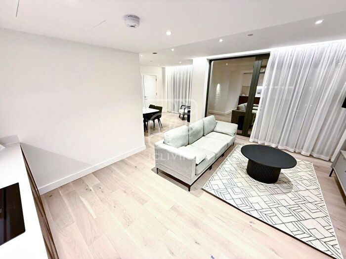 1 Bedroom Flat To Rent In Calthorpe Street, London, WC1X