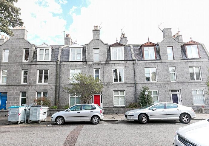 1 Bedroom Flat To Rent In Richmond Terrace, Top Floor Right, Aberdeen, AB25