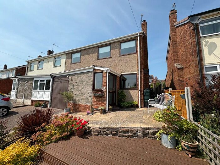 3 Bedroom Semi-Detached House For Sale In School Close Braunston Northants, NN11