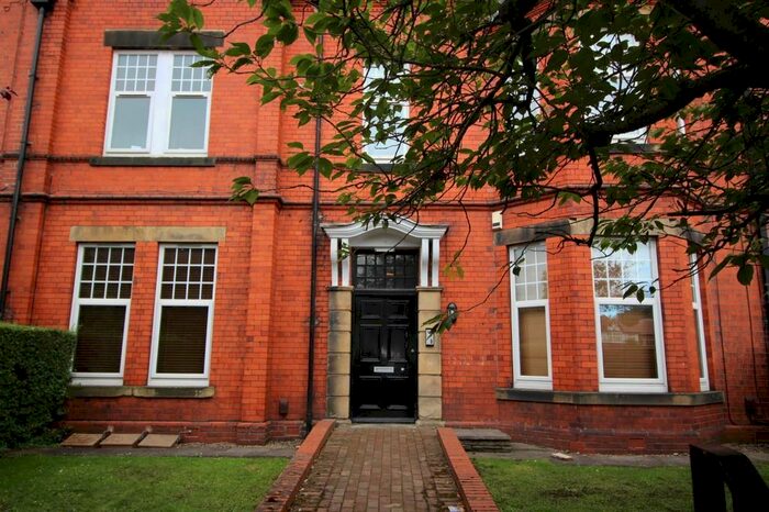 2 Bedroom Flat To Rent In Osborne Road, Jesmond, Newcastle Upon Tyne, NE2
