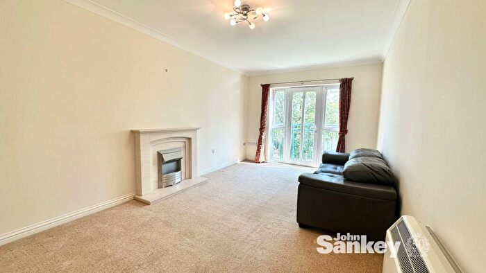 2 Bedroom Apartment For Sale In St. Johns View, Mansfield, NG18