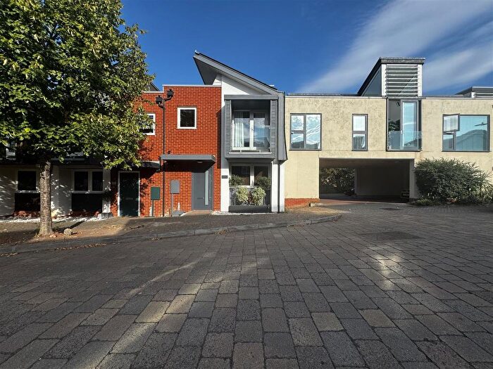 3 Bedroom Property To Rent In Duke Of York Way, Coxheath, Maidstone, ME17