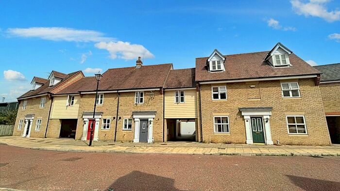 5 Bedroom Terraced House To Rent In Hatcher Crescent, Colchester, Essex, CO2